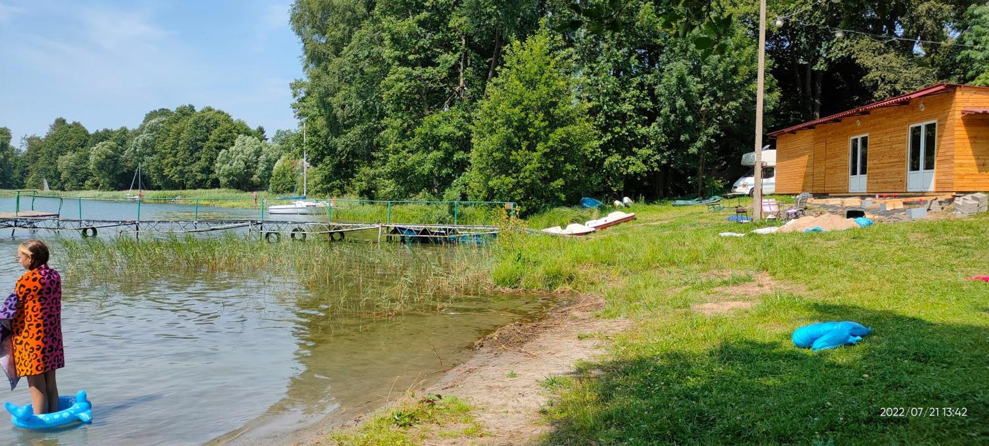 Domki Nad Jeziorem I Pod Lasem Villa Zdbice Buitenkant foto