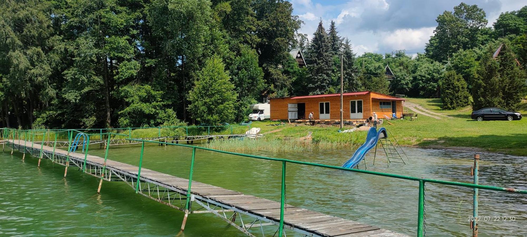 Domki Nad Jeziorem I Pod Lasem Villa Zdbice Buitenkant foto