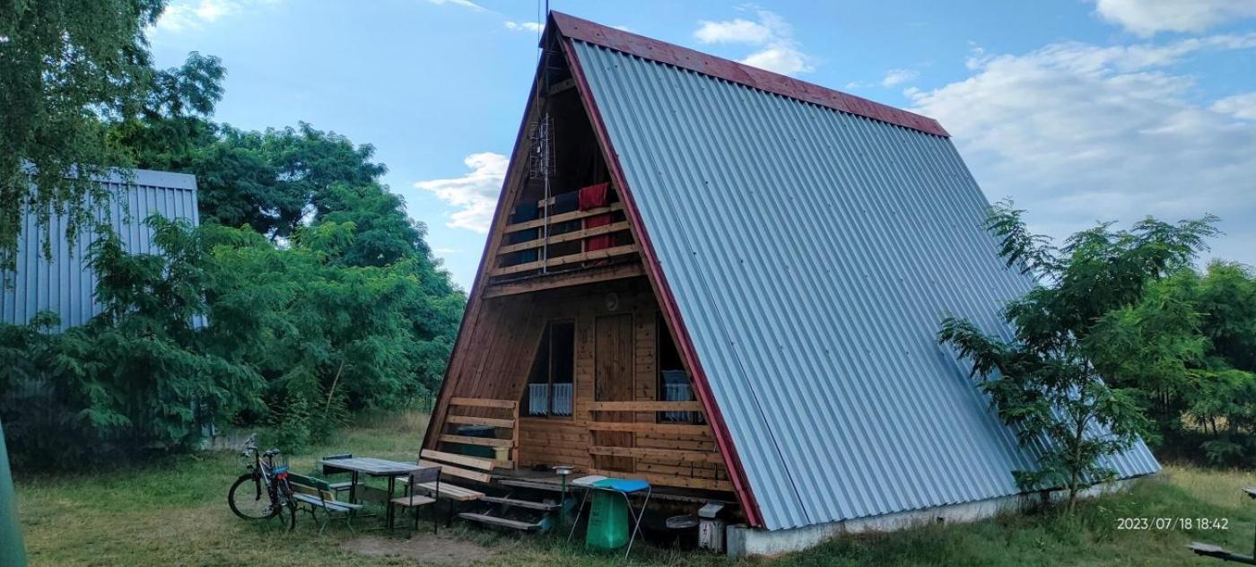 Domki Nad Jeziorem I Pod Lasem Villa Zdbice Buitenkant foto